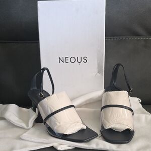 Black Women's Sandals